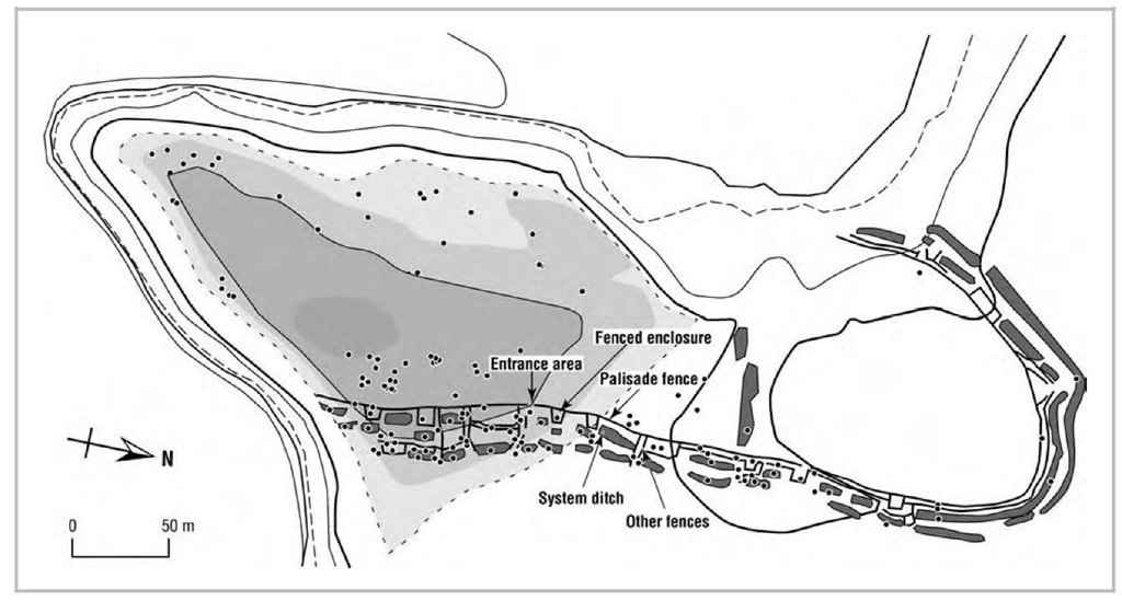 Site plan for Sarup I, with features from the Fuchsberg phase (3400 b.c.) marked. Various types of features in the enclosure system are also shown: palisade fence; entrance area; small four-sided fences; and big four-sided fences. 